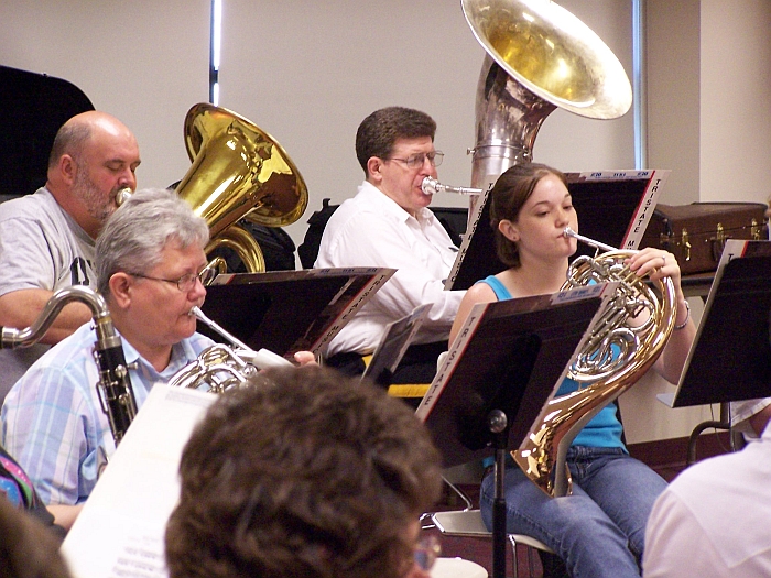 the 2004 Karl King Municipal Band of Fort Dodge